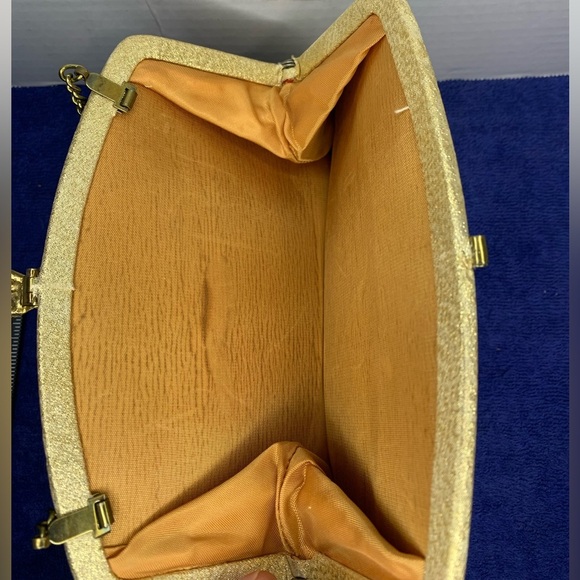 VINTAGE 50s Admiral Shiny GOLD Clutch Purse Evening Bag Chain Strap ELEGANT Old - Picture 7 of 9